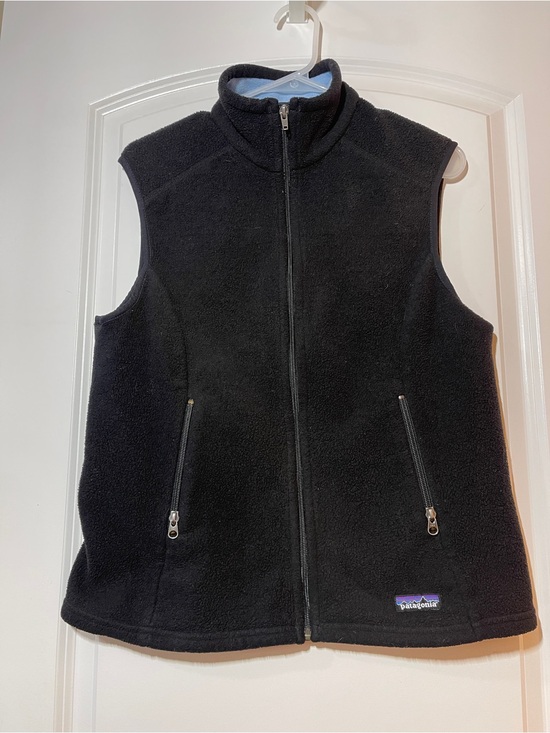 Patagonia Jackets & Blazers - Patagonia Black Fleece Vest